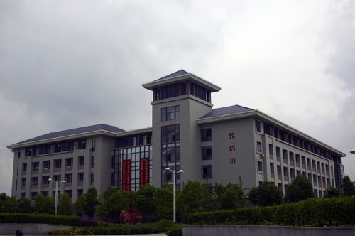 东南大学毕业证书有公章吗